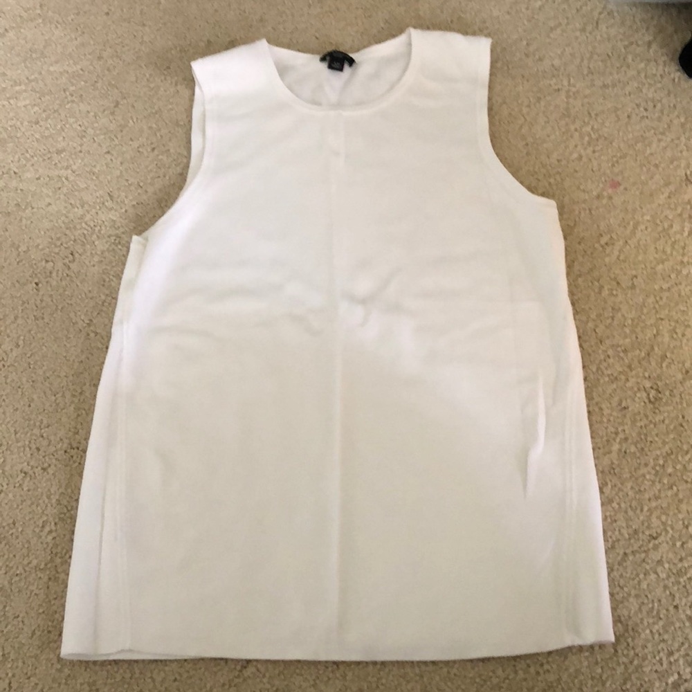 Gorgeous Ann Taylor tank Top